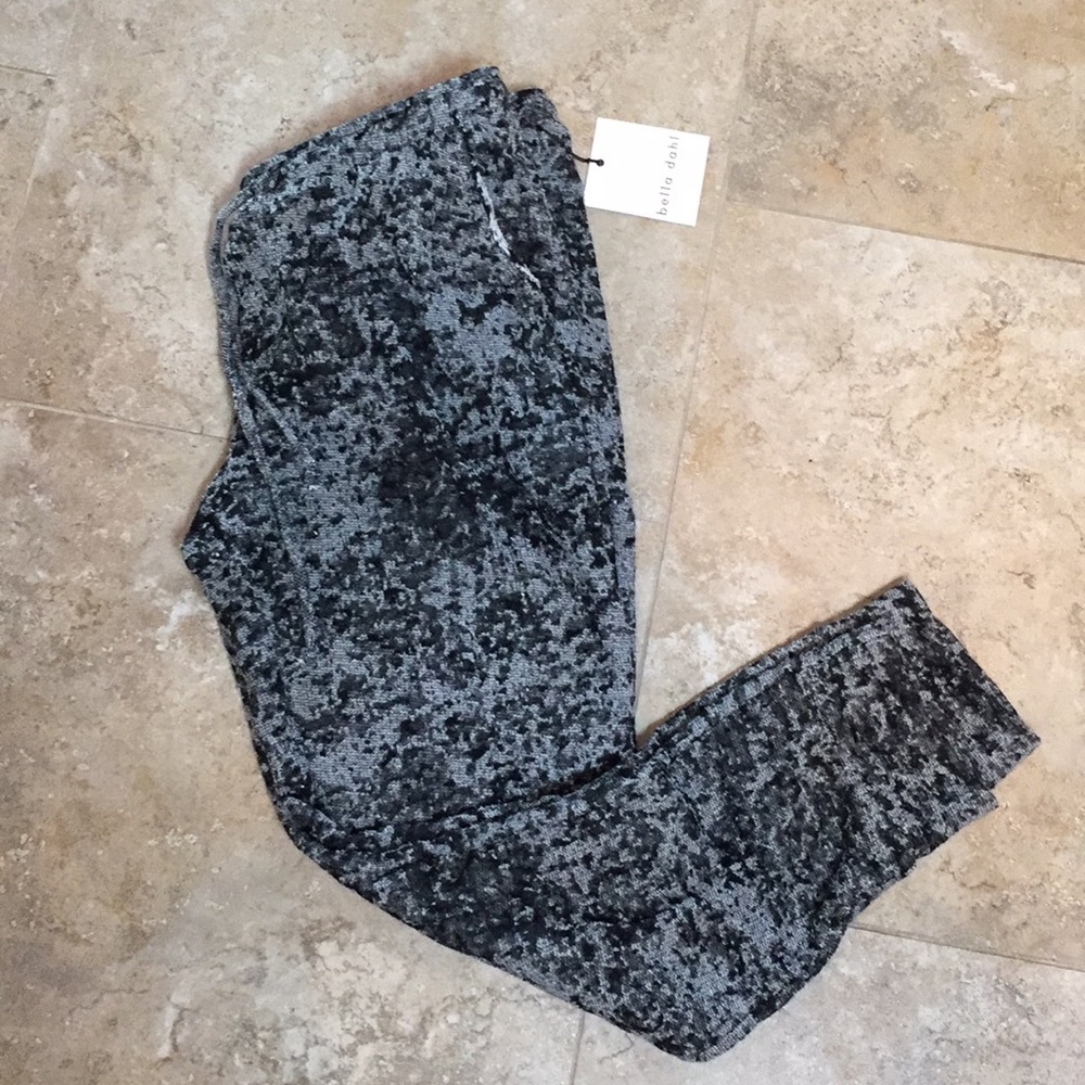 Bella Dahl Jogger Raw Edge Pocket Burnout NWT - Picture 2 of 6